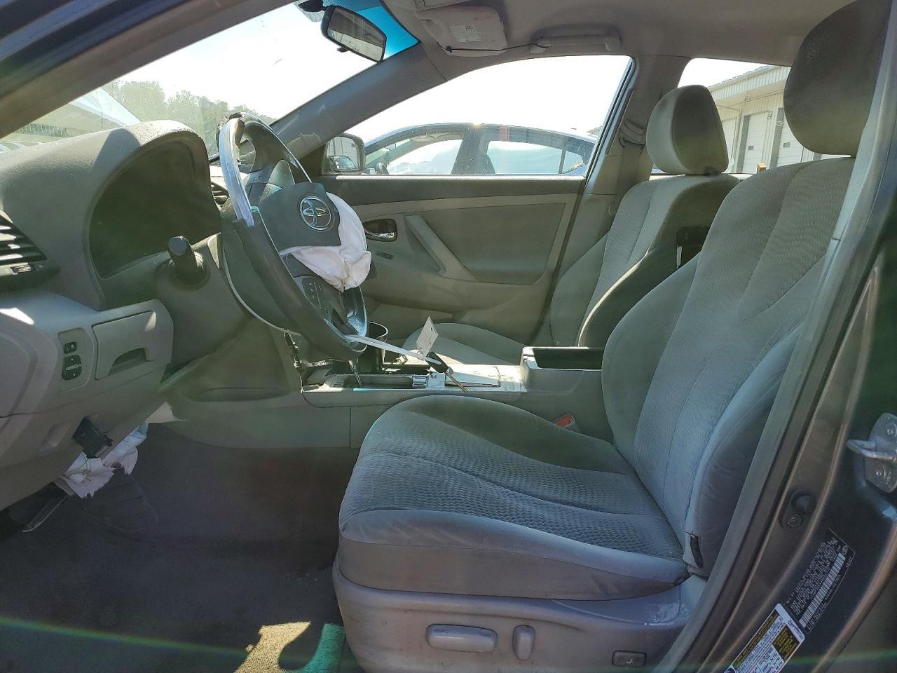 2010 TOYOTA CAMRY