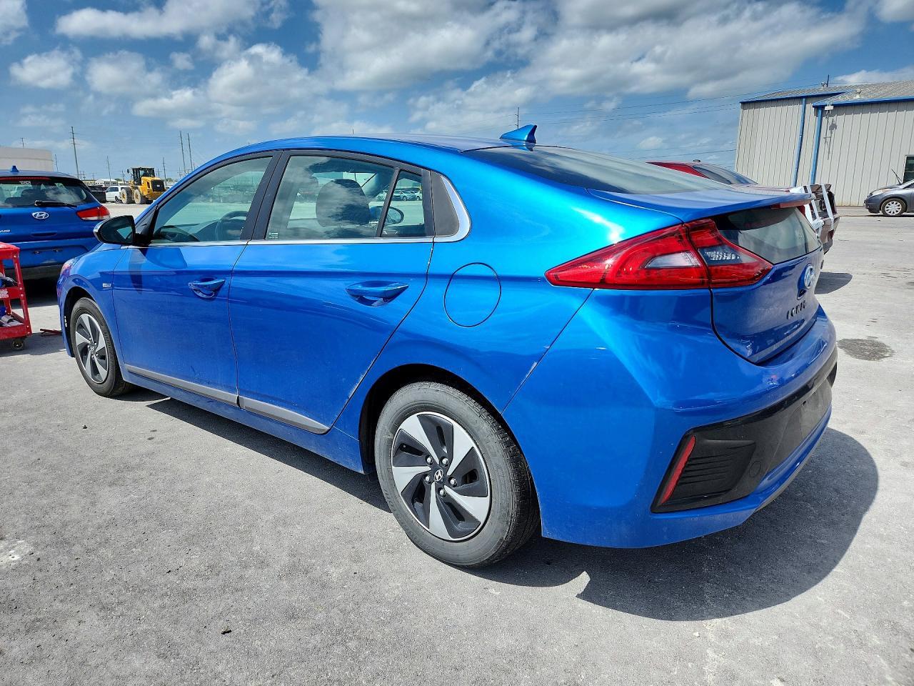2017 HYUNDAI Ioniq