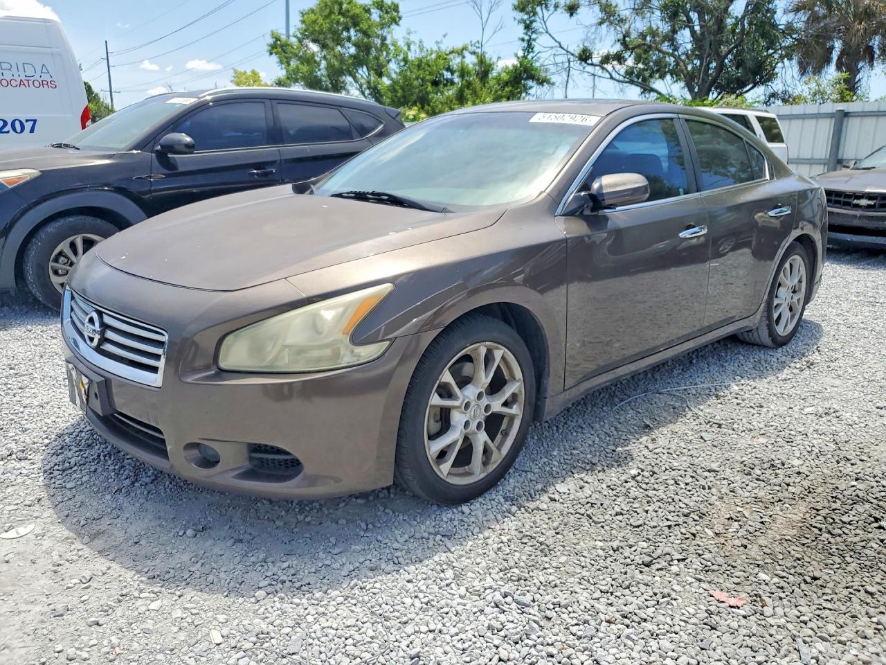 2013 NISSAN Maxima