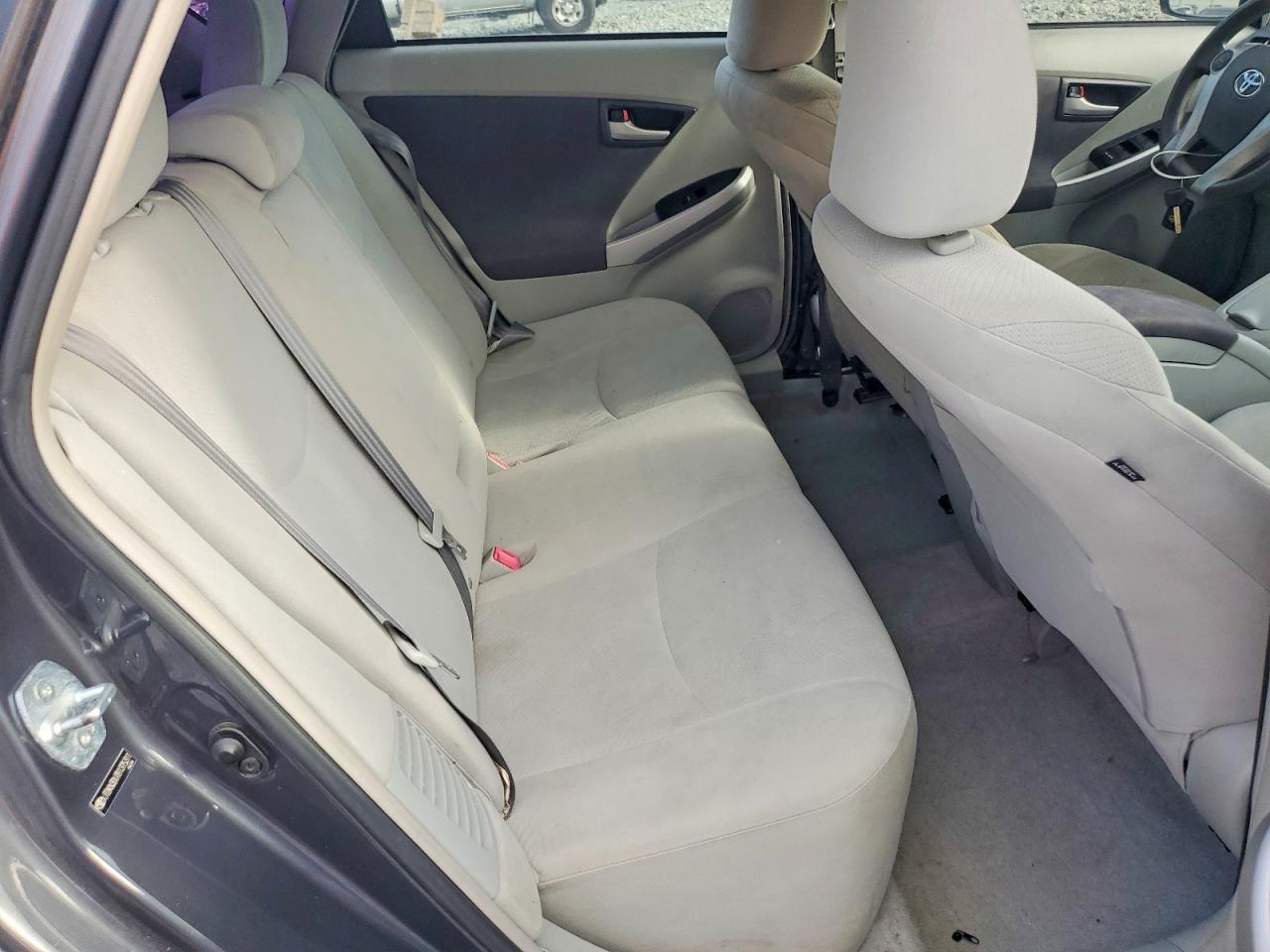 2011 TOYOTA PRIUS