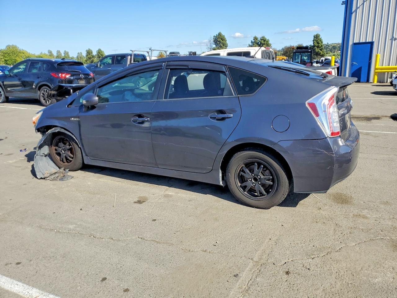 2013 TOYOTA PRIUS