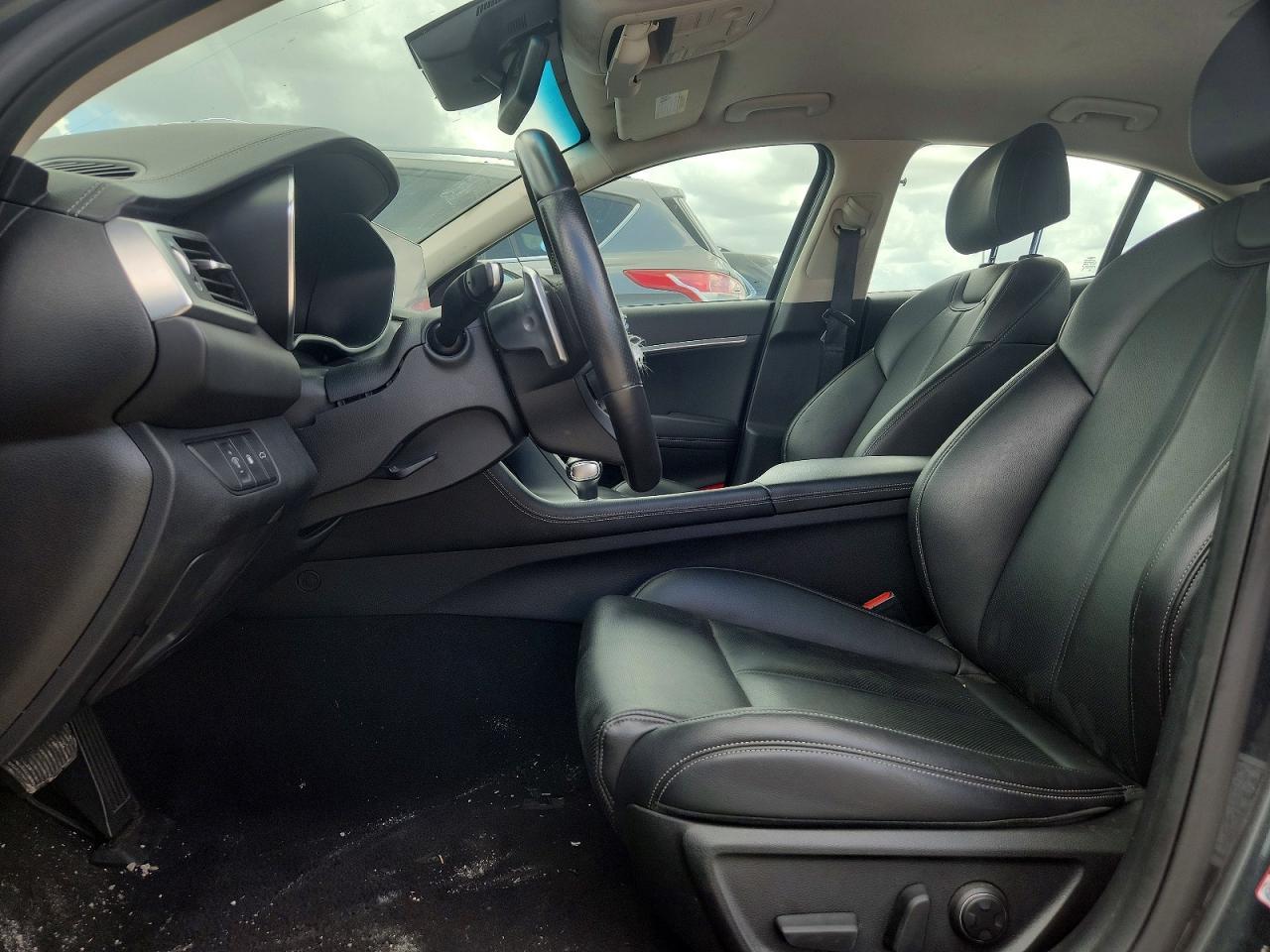 2023 GENESIS G70