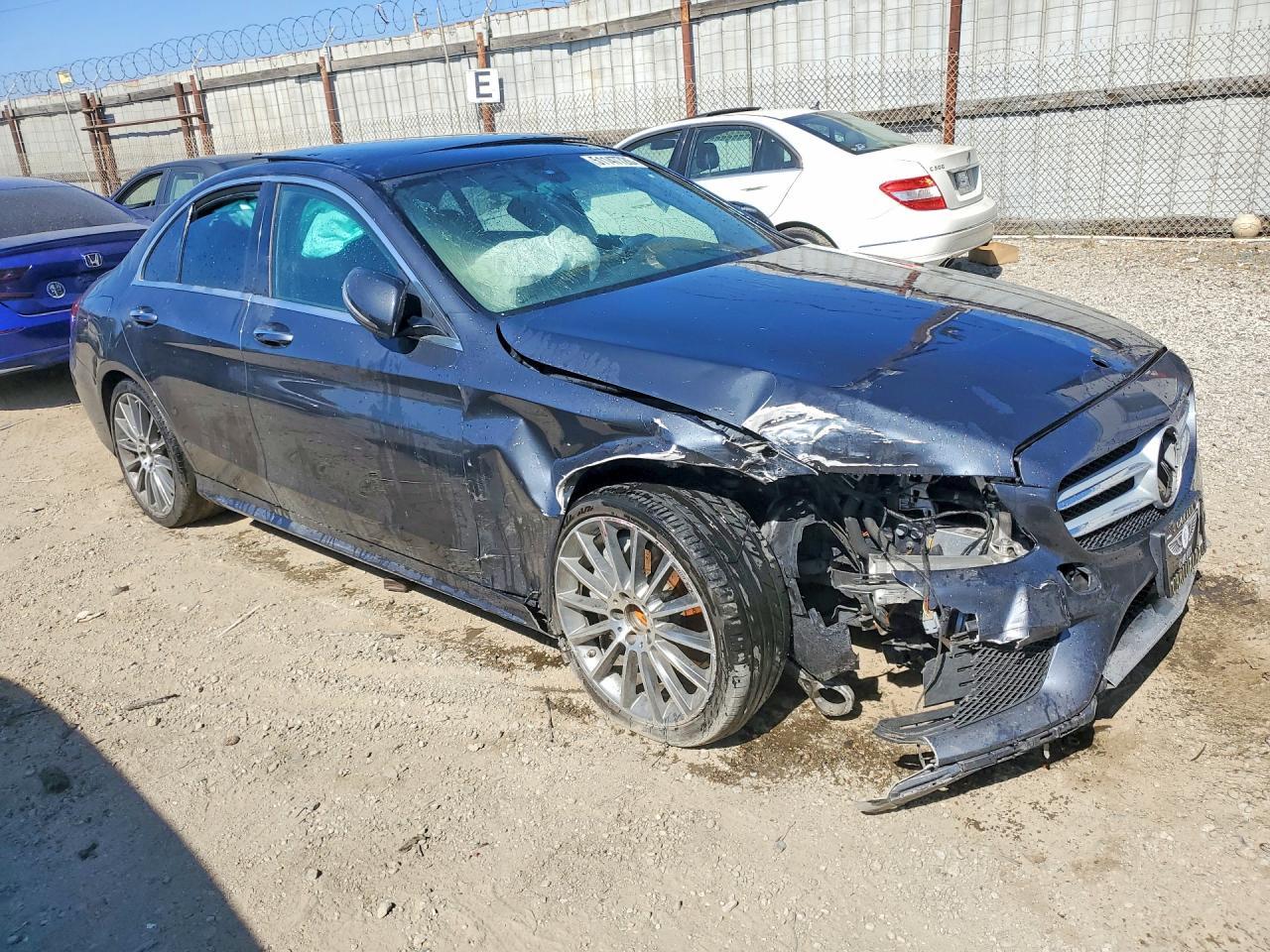 2016 MERCEDES-BENZ C-CLASS