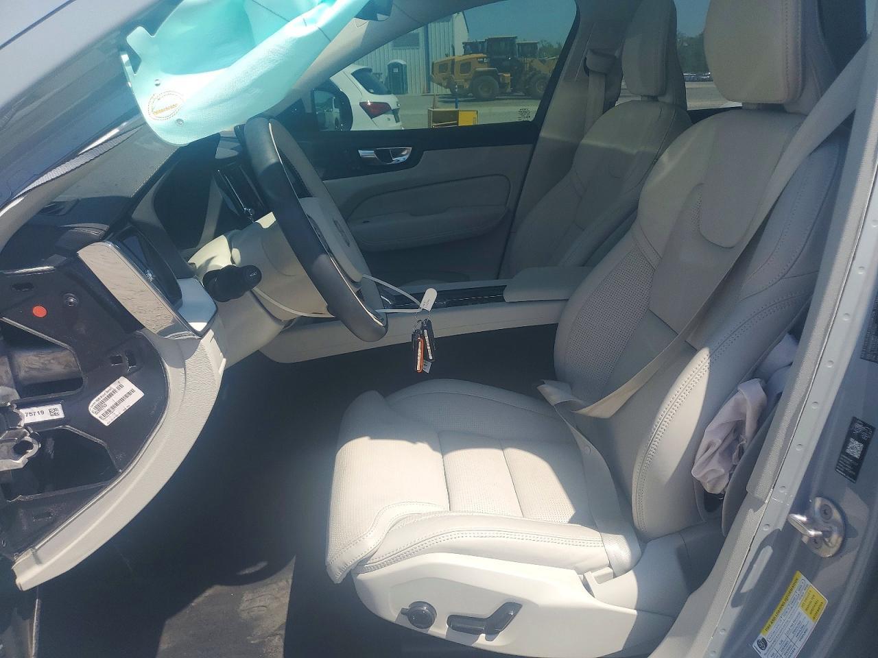 2026 VOLVO XC60