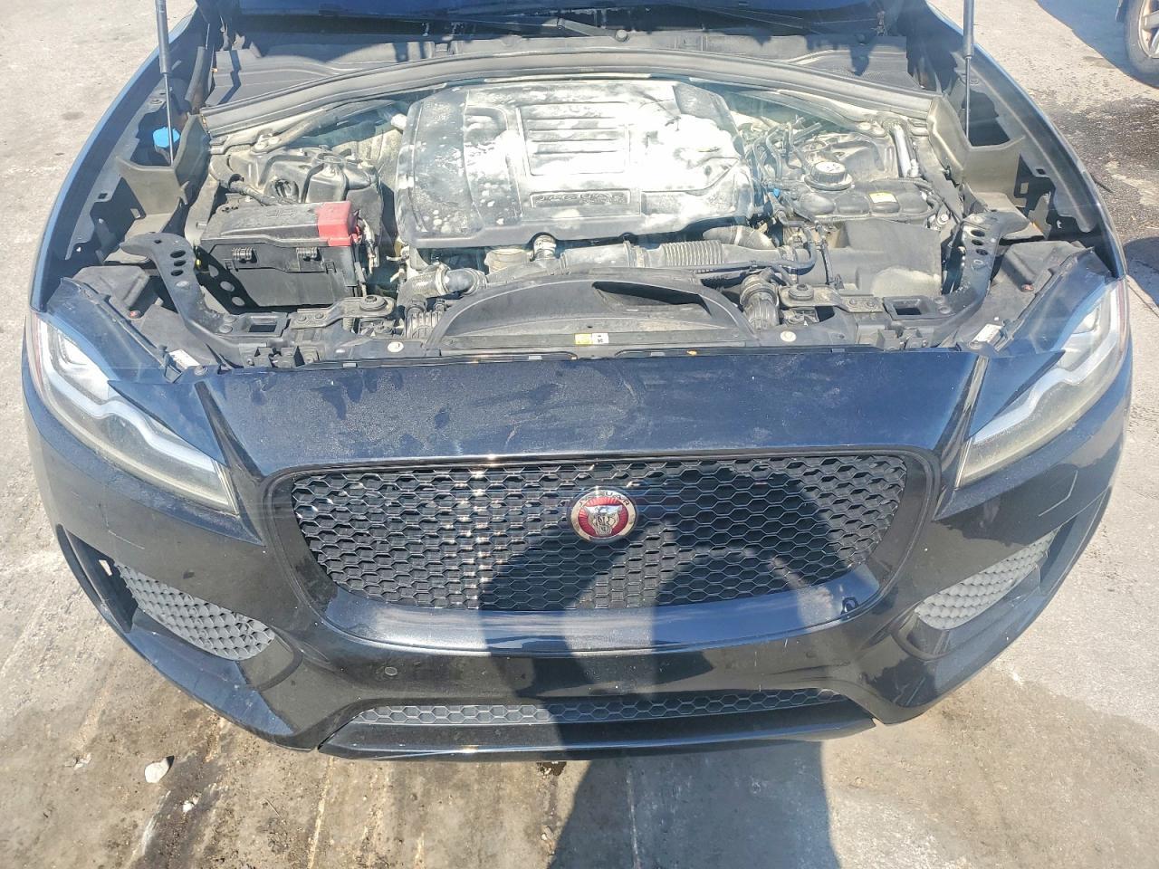 2020 JAGUAR F-Pace