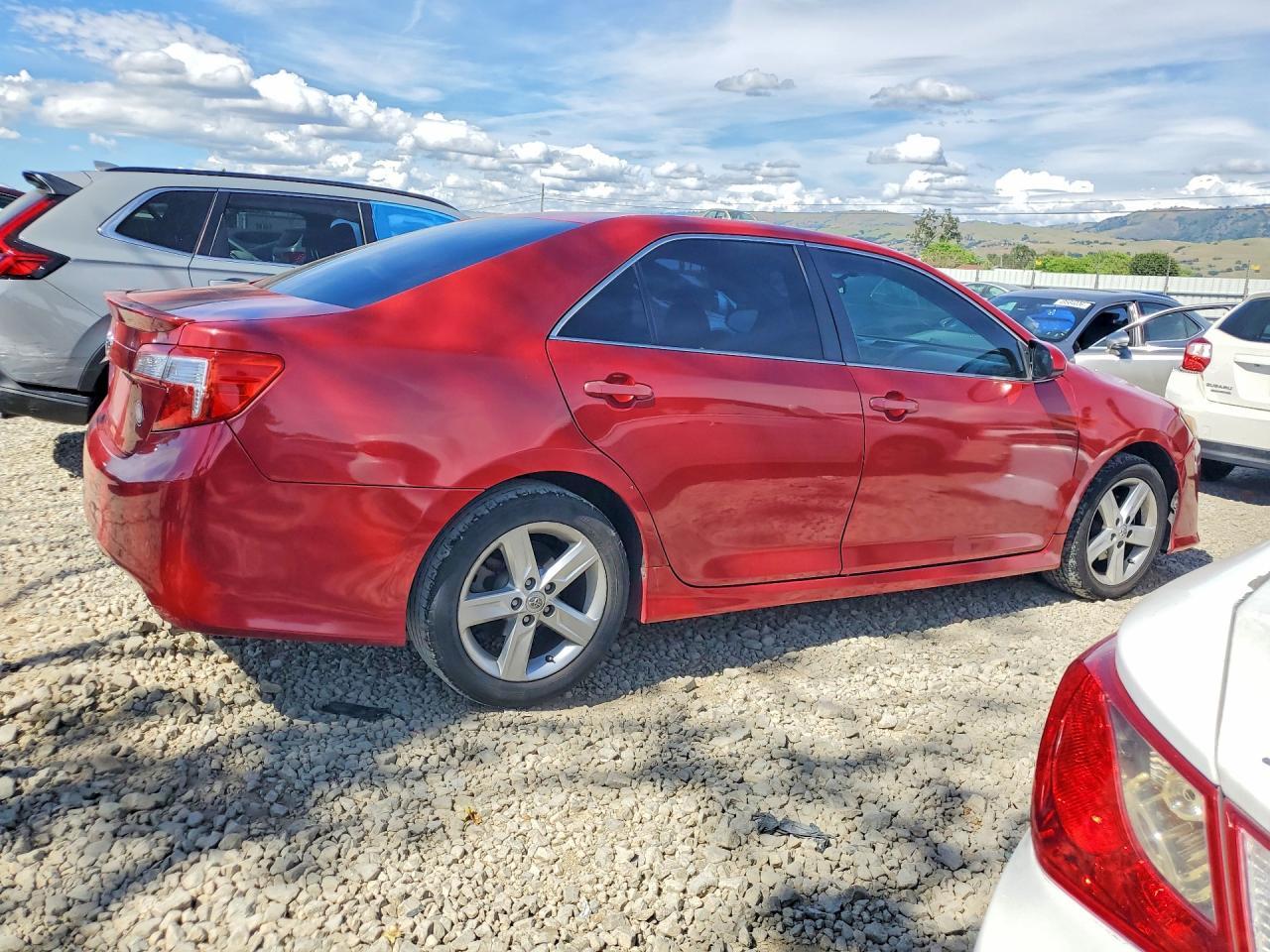 2013 TOYOTA CAMRY