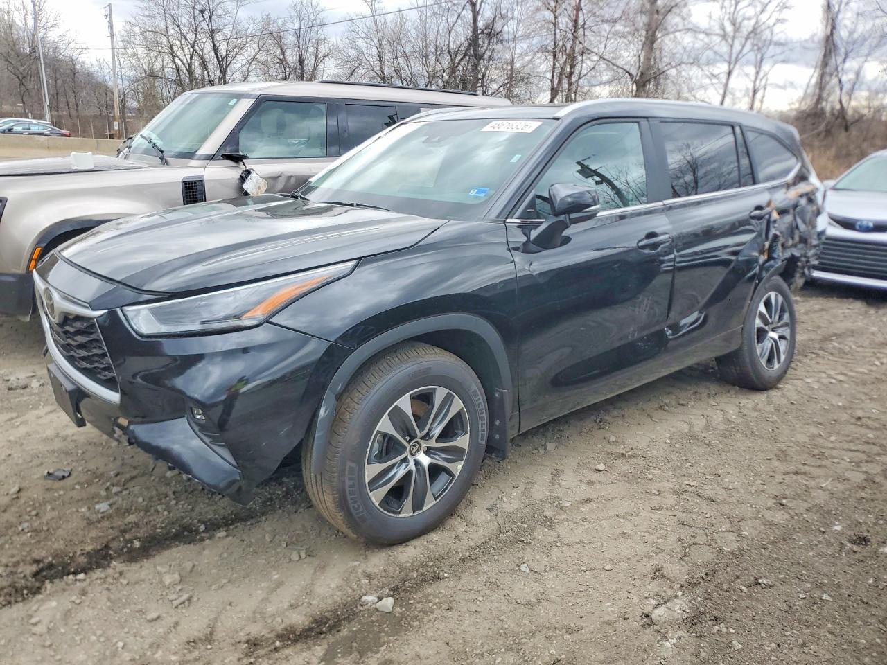 2026 TOYOTA HIGHLANDER
