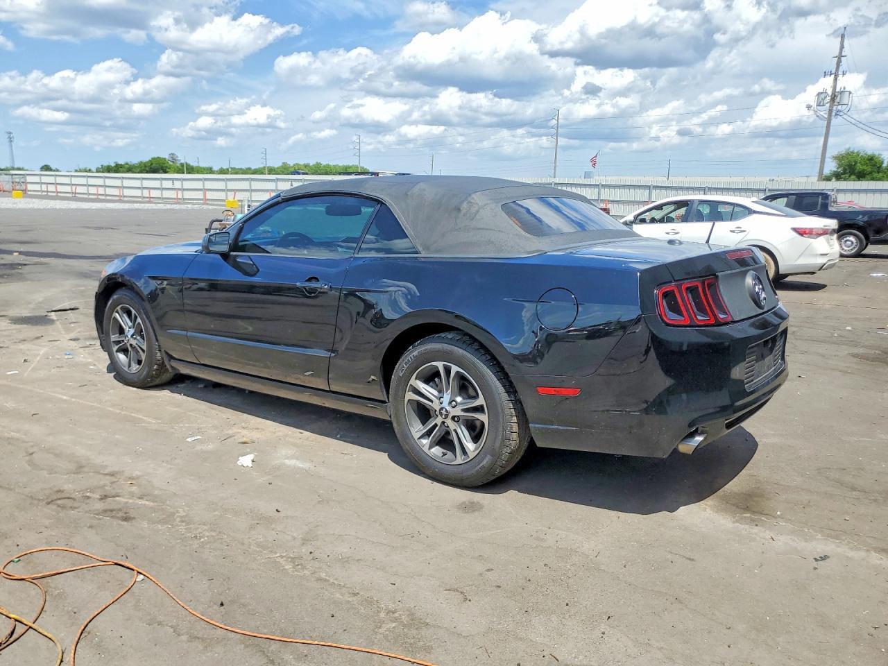 2014 FORD MUSTANG