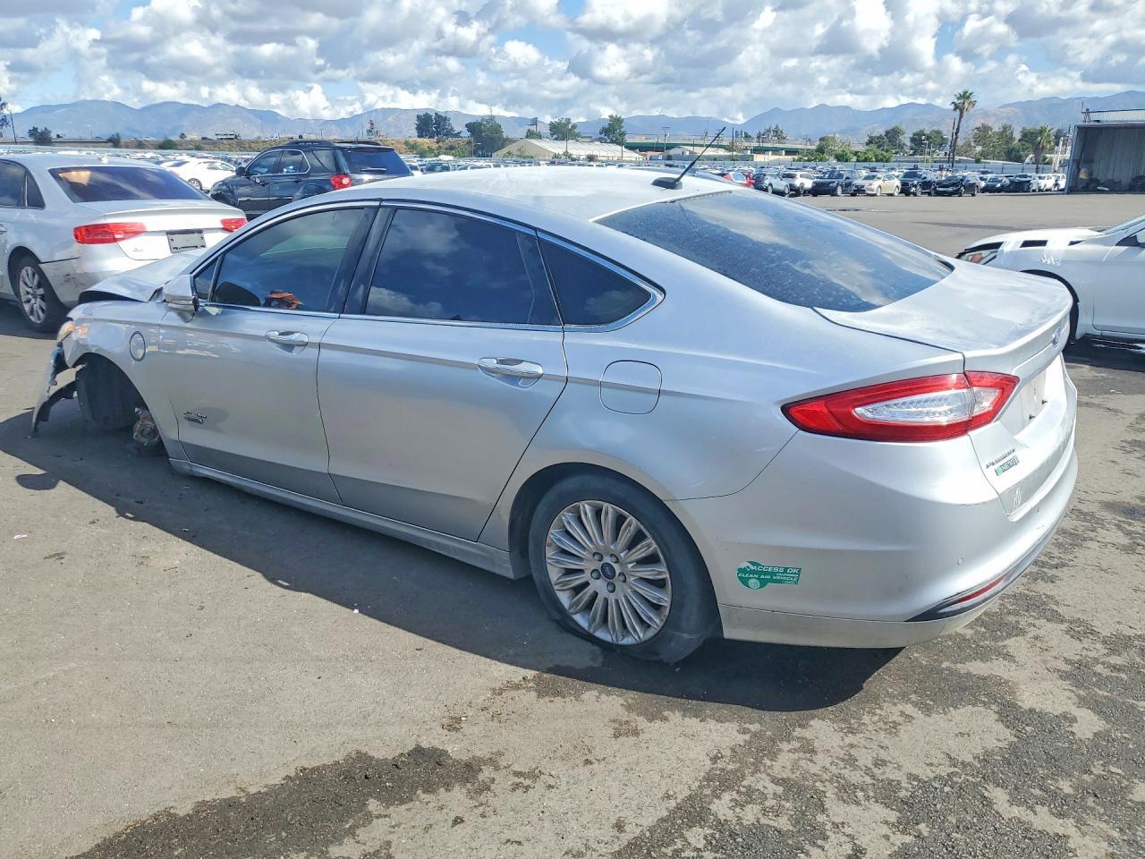 2016 FORD FUSION