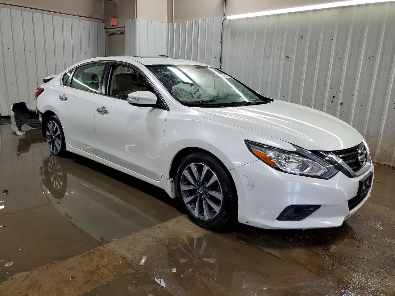 2016 NISSAN ALTIMA