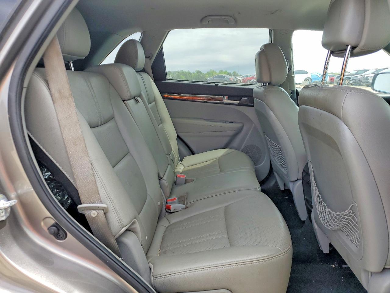 2015 KIA SORENTO