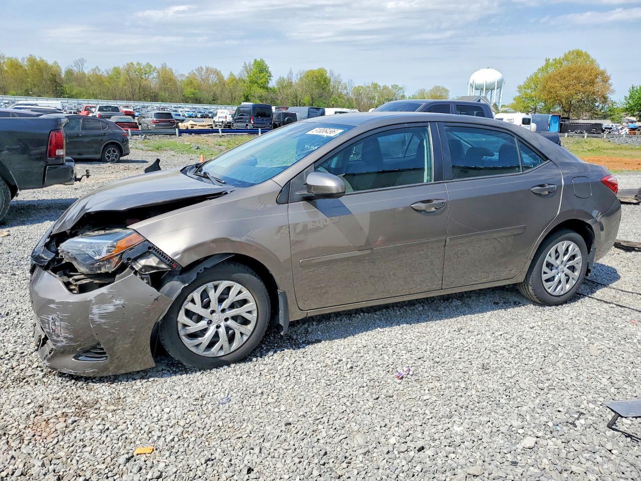 2017 TOYOTA COROLLA