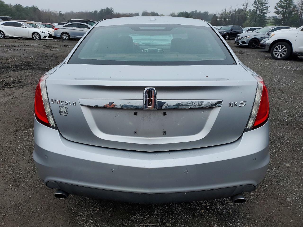 2010 LINCOLN MKS