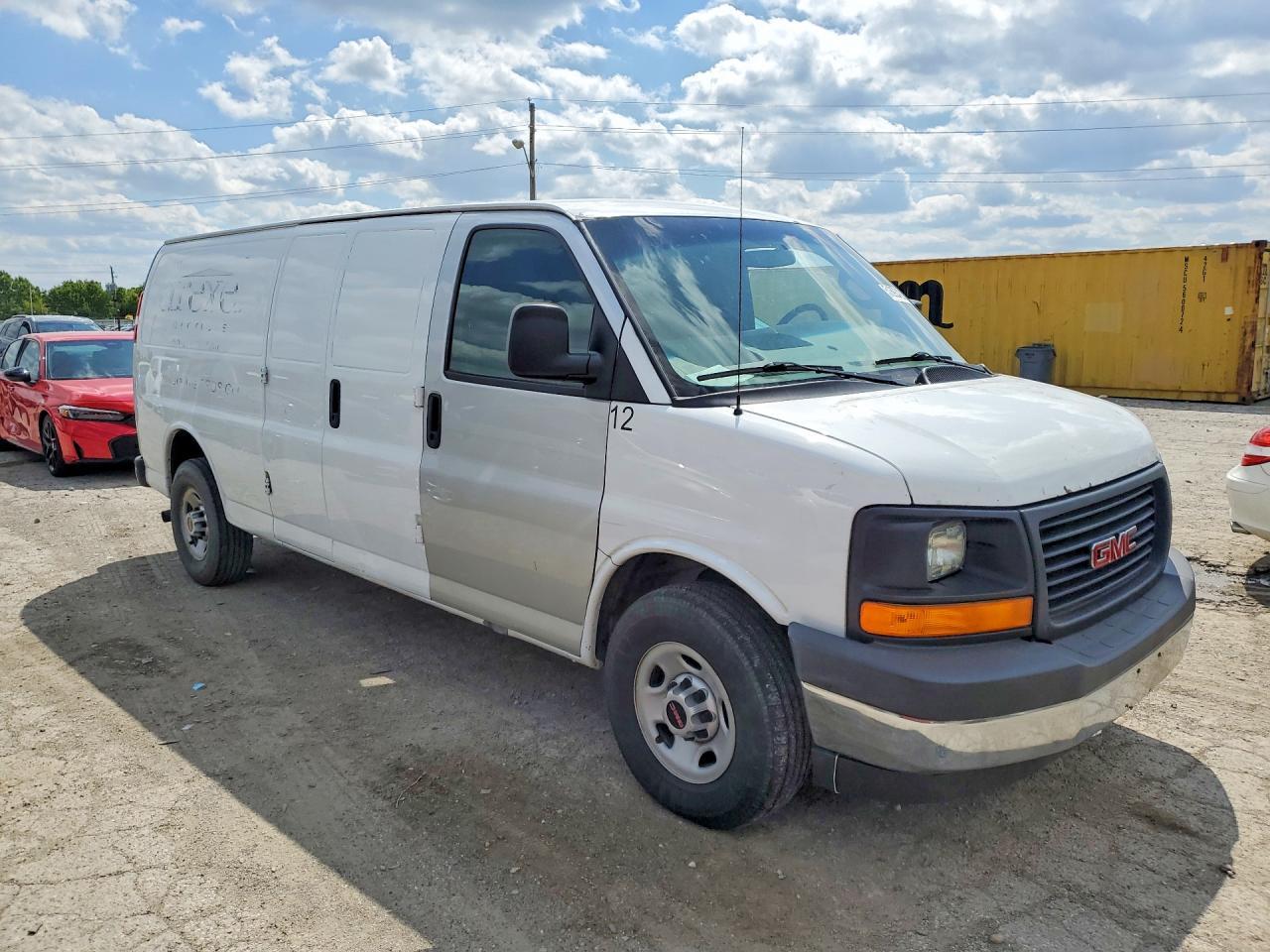 2017 GMC Savana