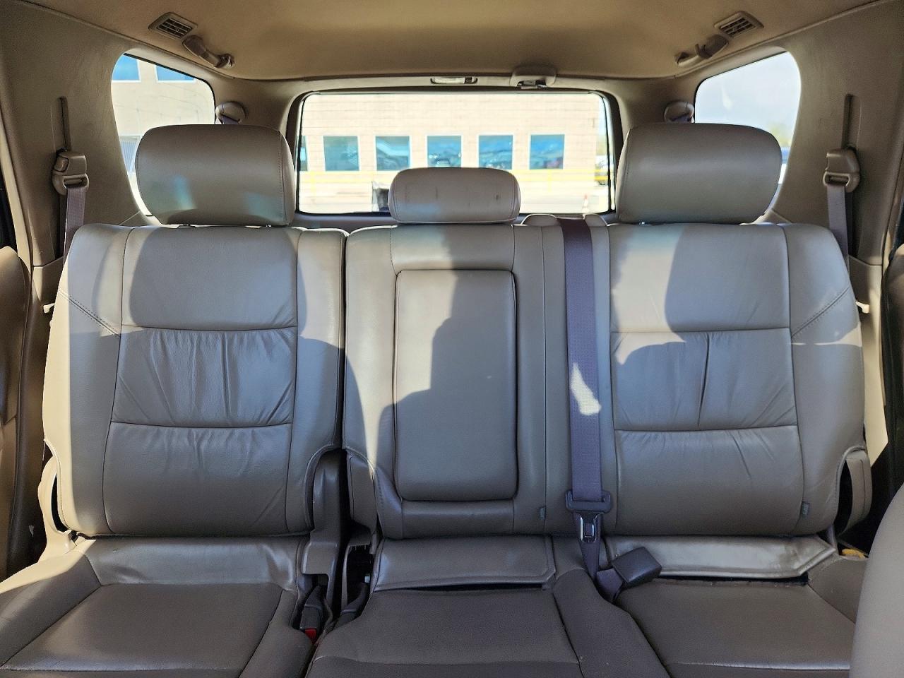 2002 TOYOTA Sequoia