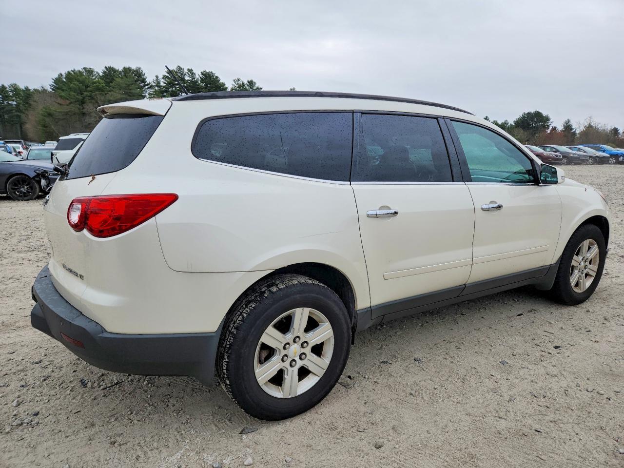 2011 CHEVROLET TRAVERSE