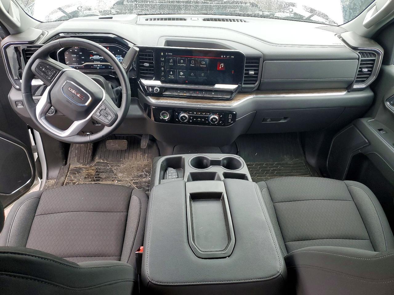 2024 GMC Sierra
