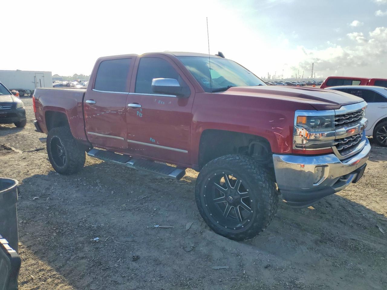 2018 CHEVROLET Silverado