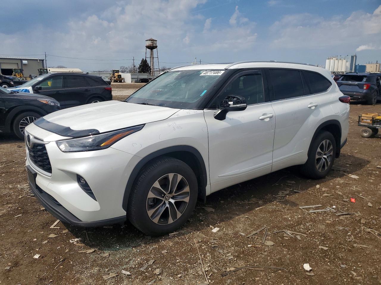 2022 TOYOTA HIGHLANDER