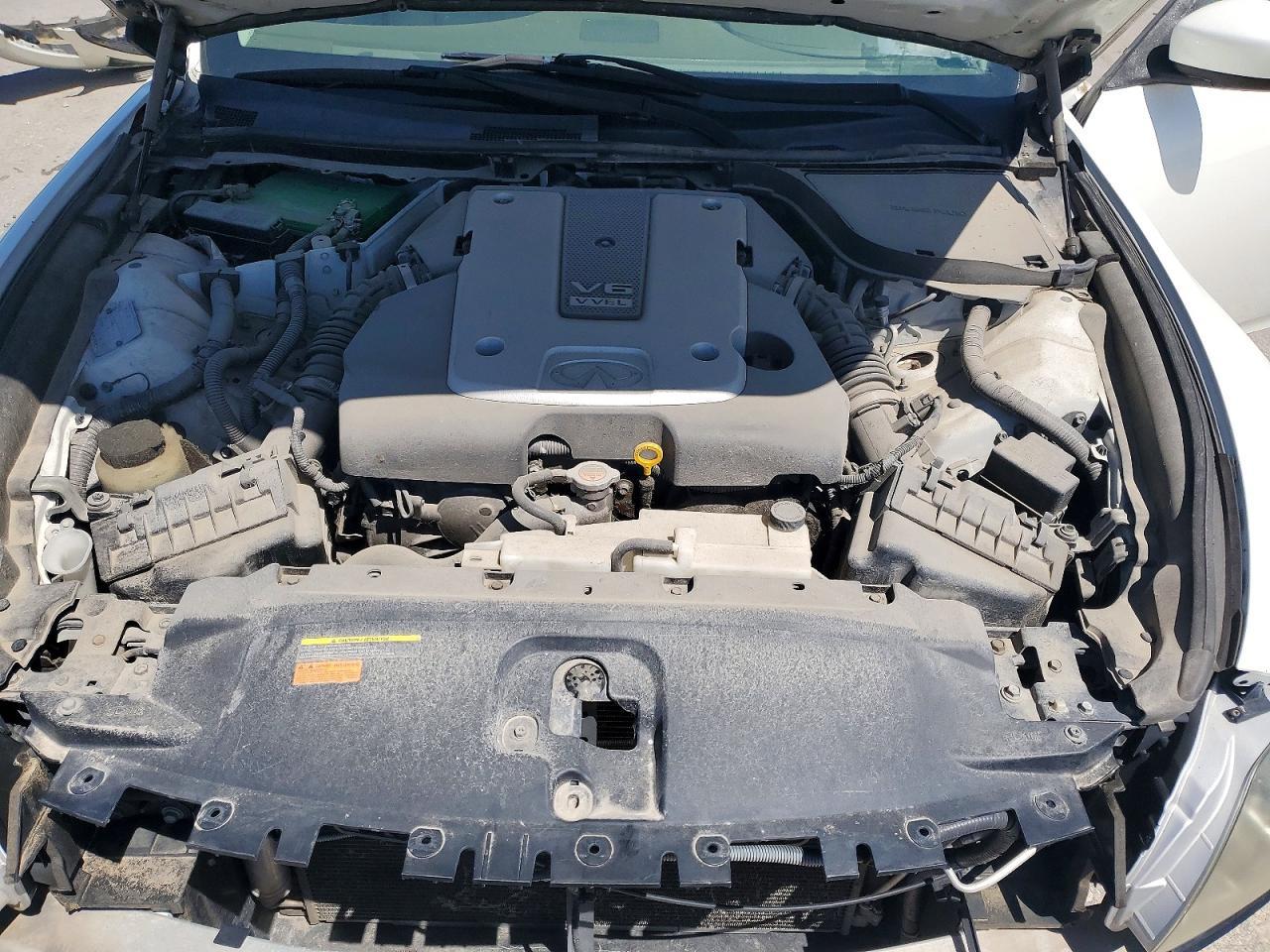 2011 INFINITI G37