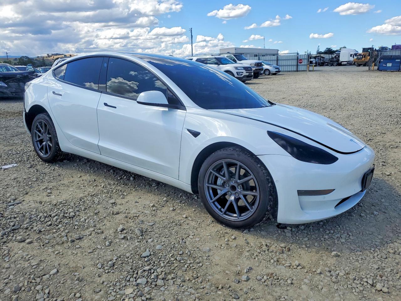 2021 TESLA MODEL 3