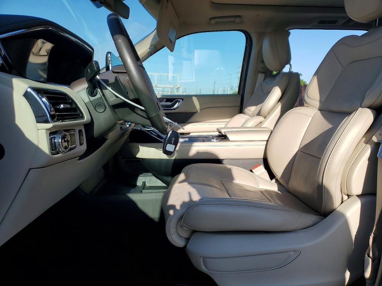 2019 LINCOLN Navigator