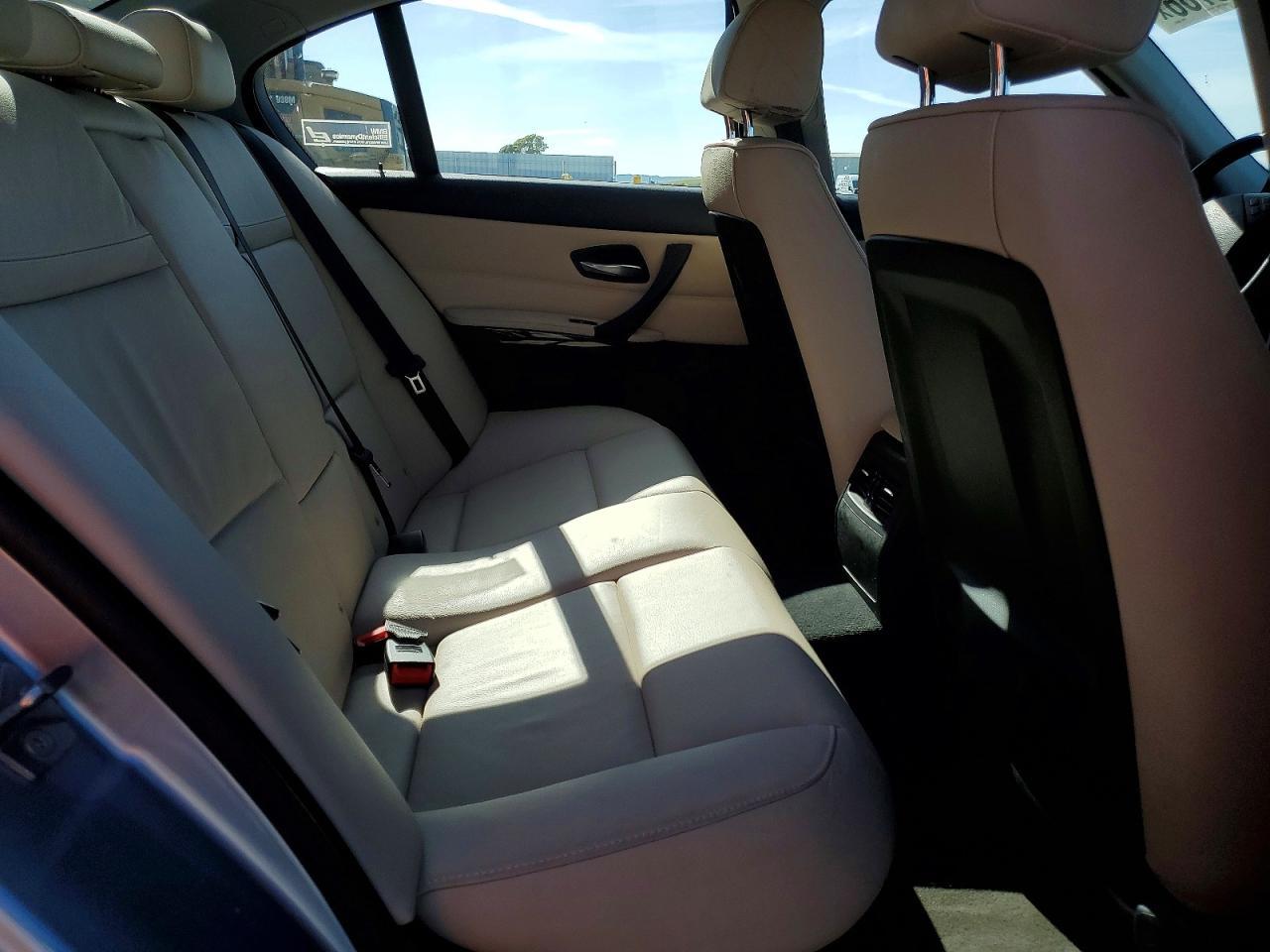 2010 BMW 3 SERIES
