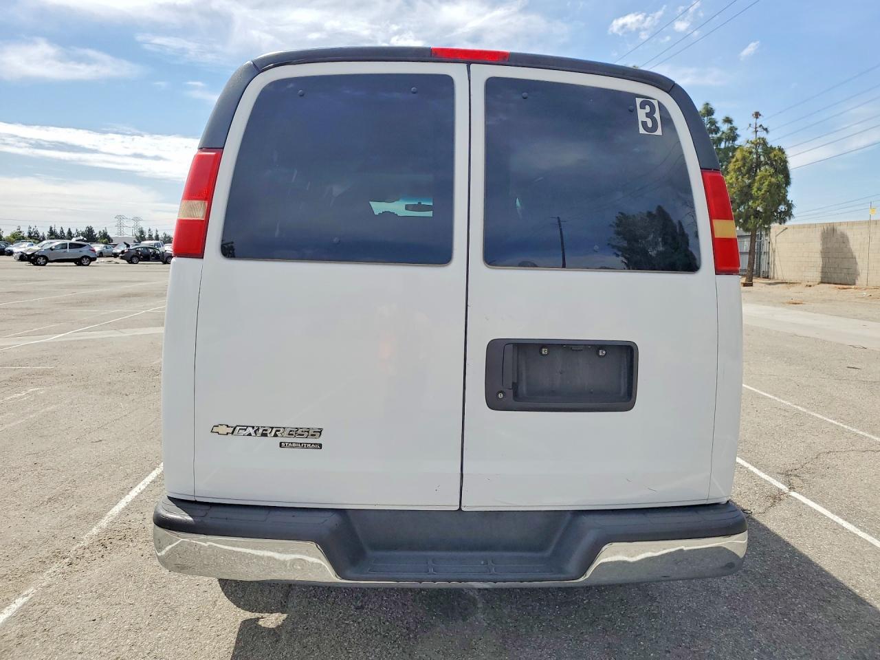 2012 CHEVROLET EXPRESS 2500