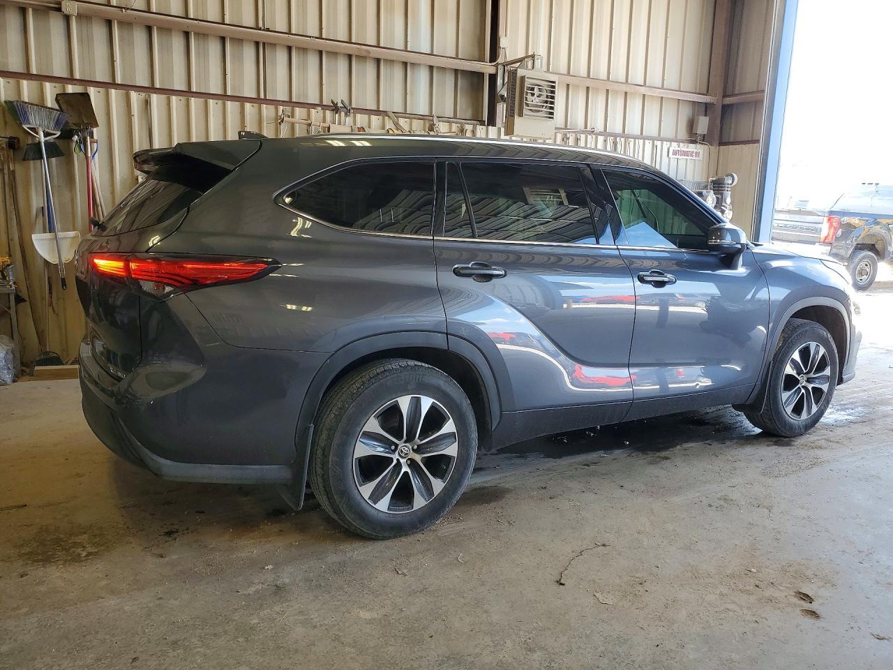 2020 TOYOTA HIGHLANDER