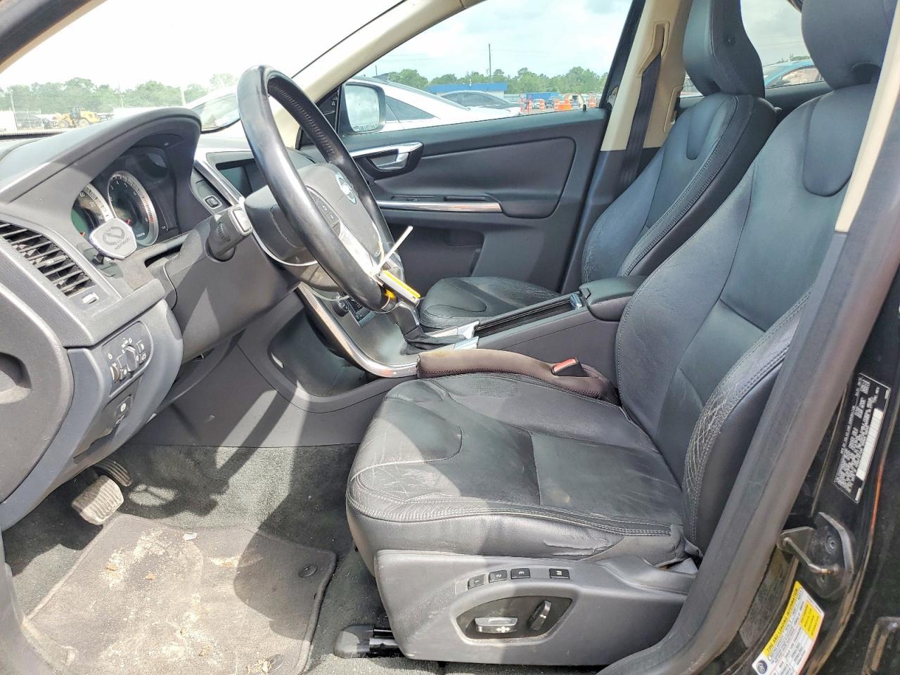 2013 VOLVO XC60