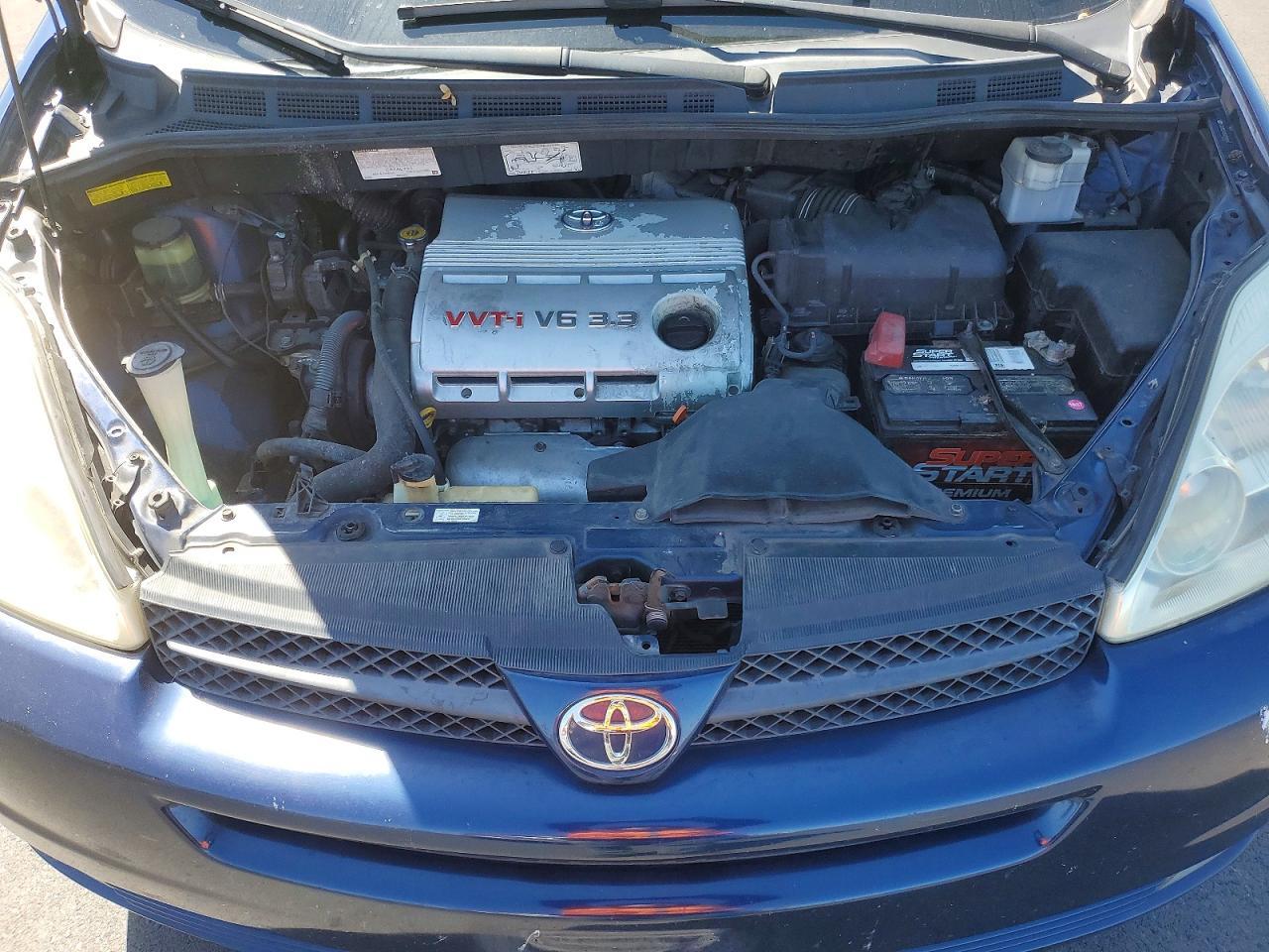 2005 TOYOTA SIENNA