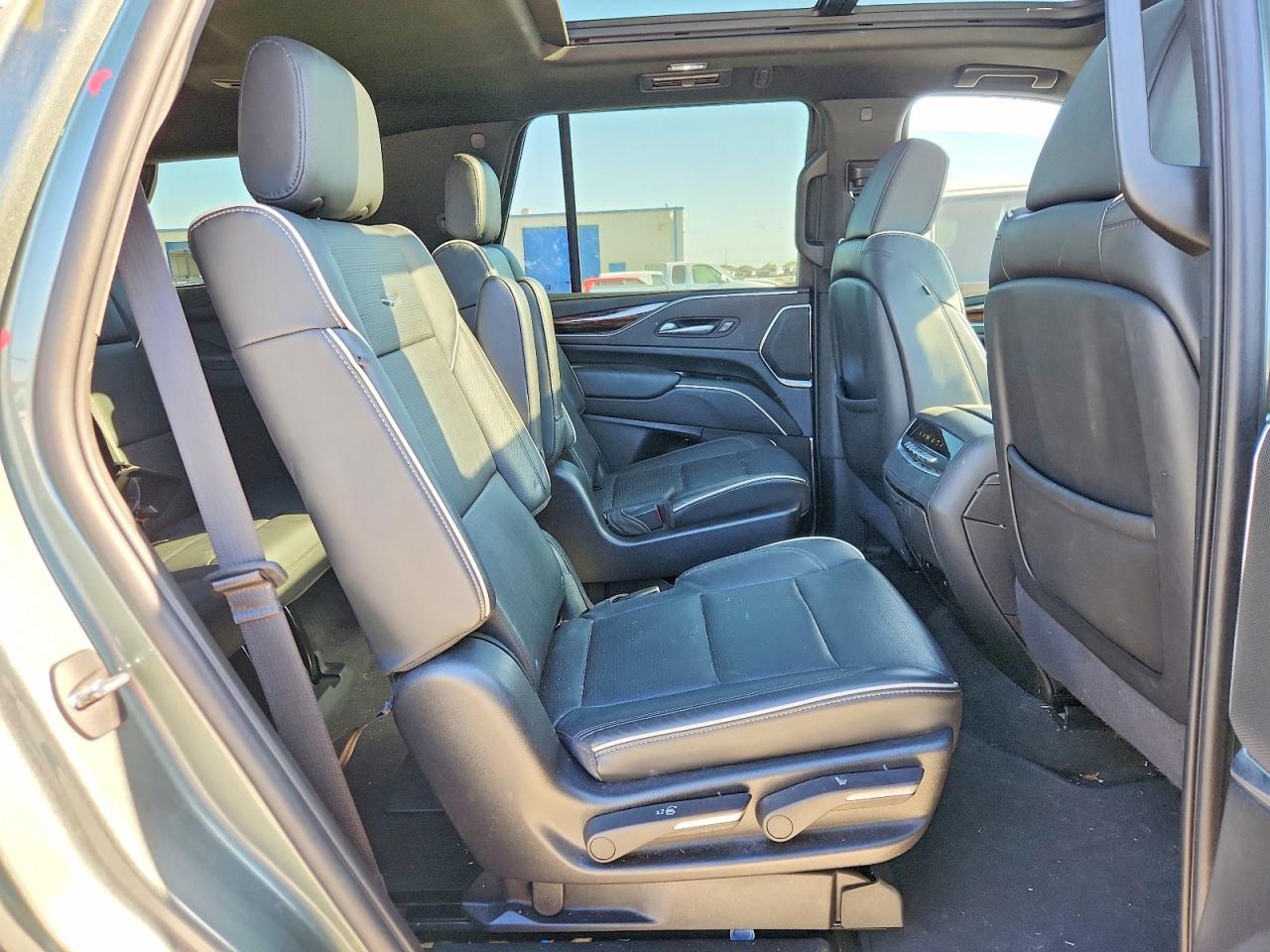 2023 CADILLAC ESCALADE