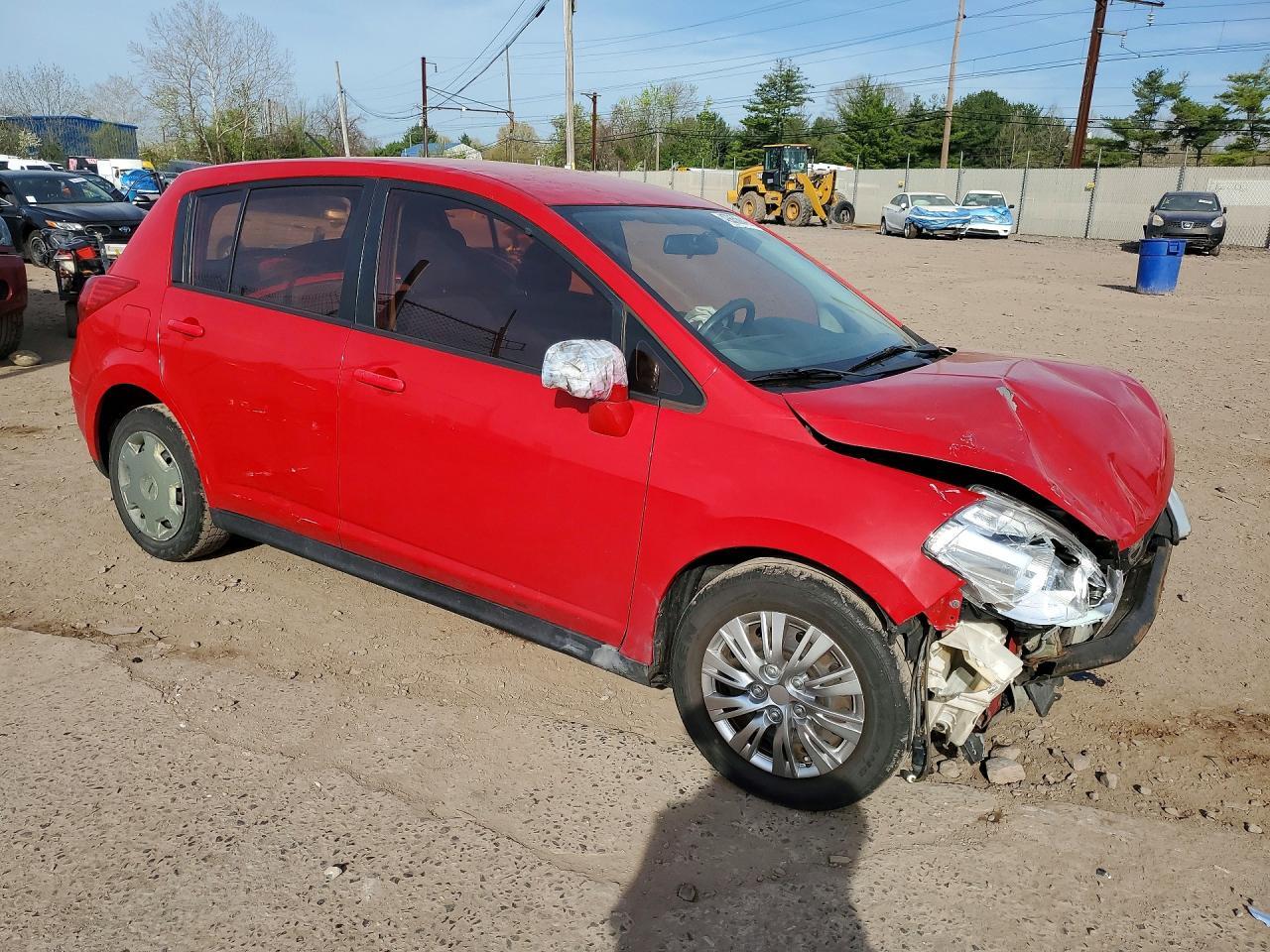 2011 NISSAN VERSA