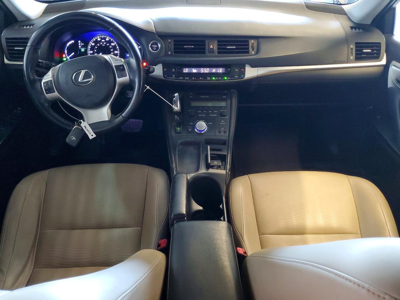 2013 LEXUS CT 200