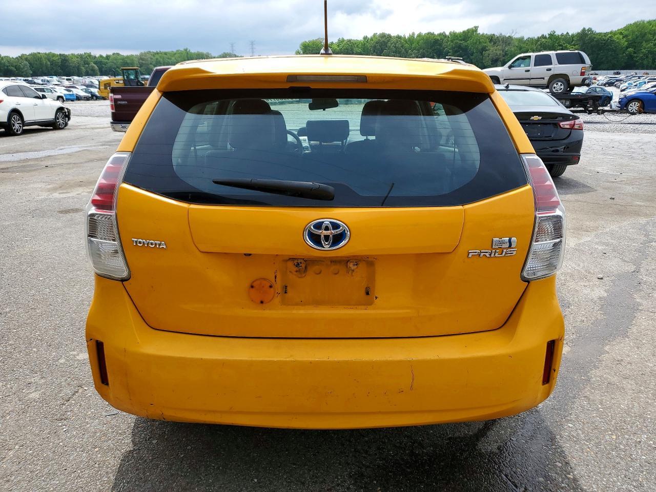2016 TOYOTA PRIUS V