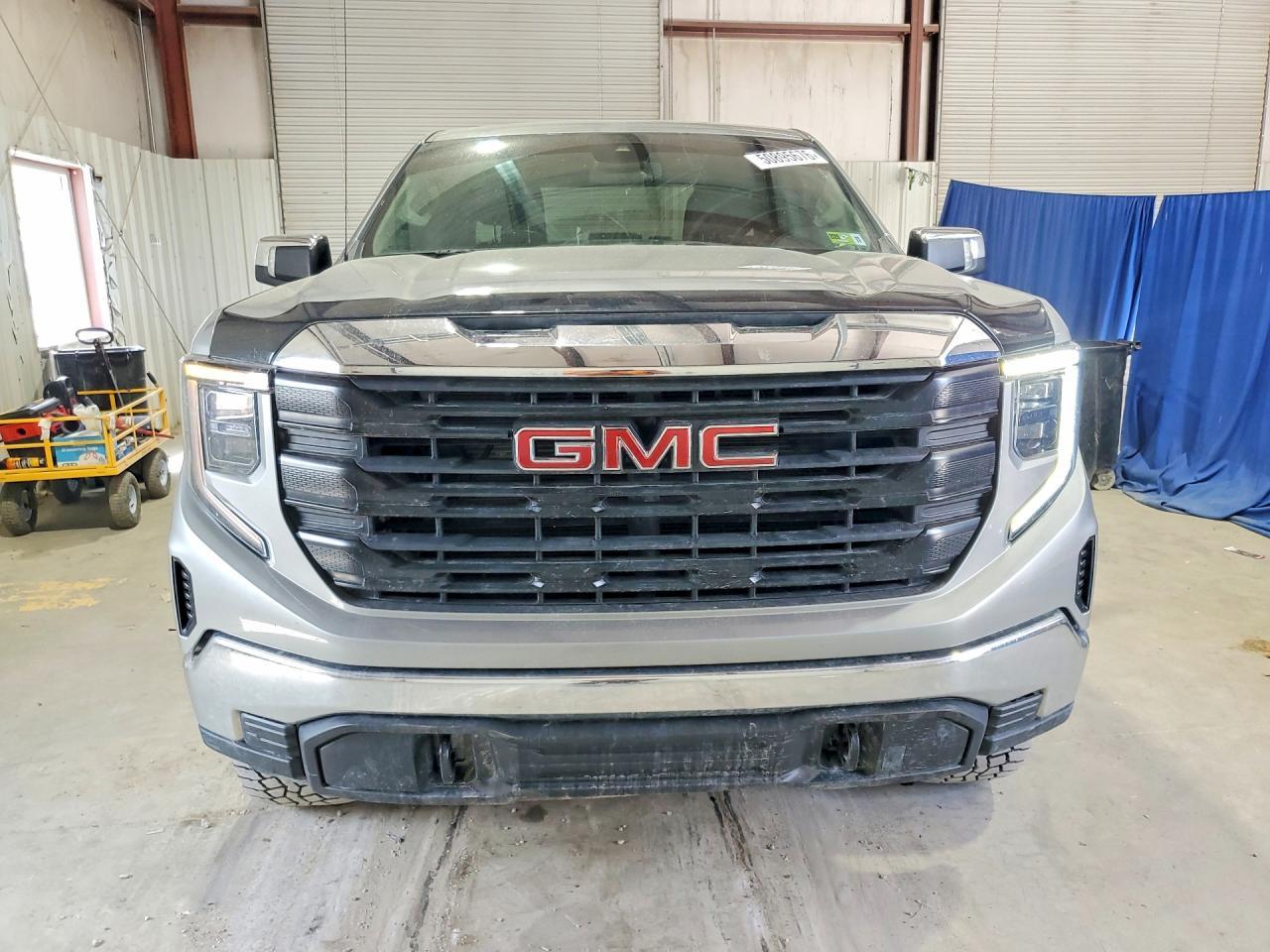 2023 GMC Sierra