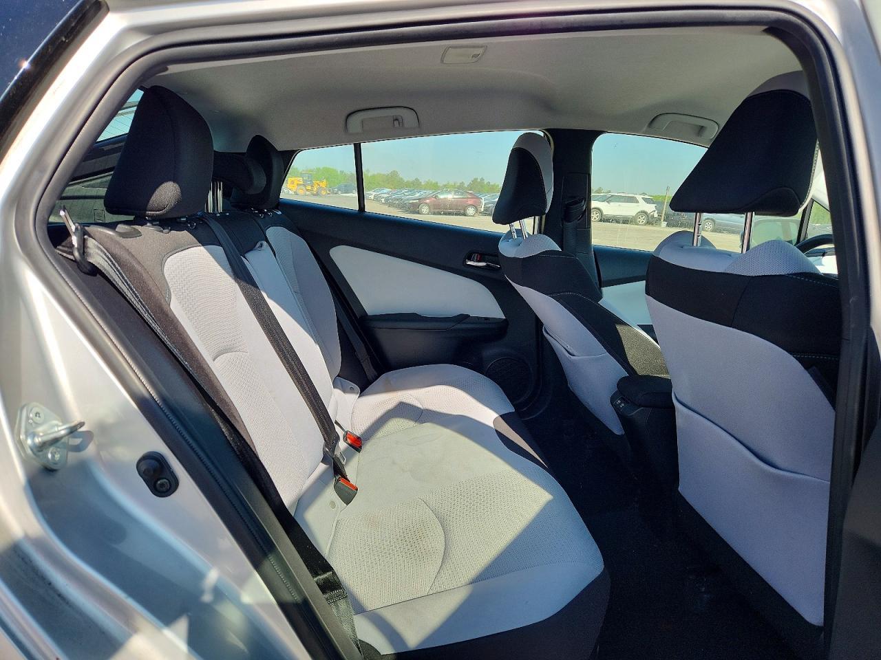 2019 TOYOTA PRIUS