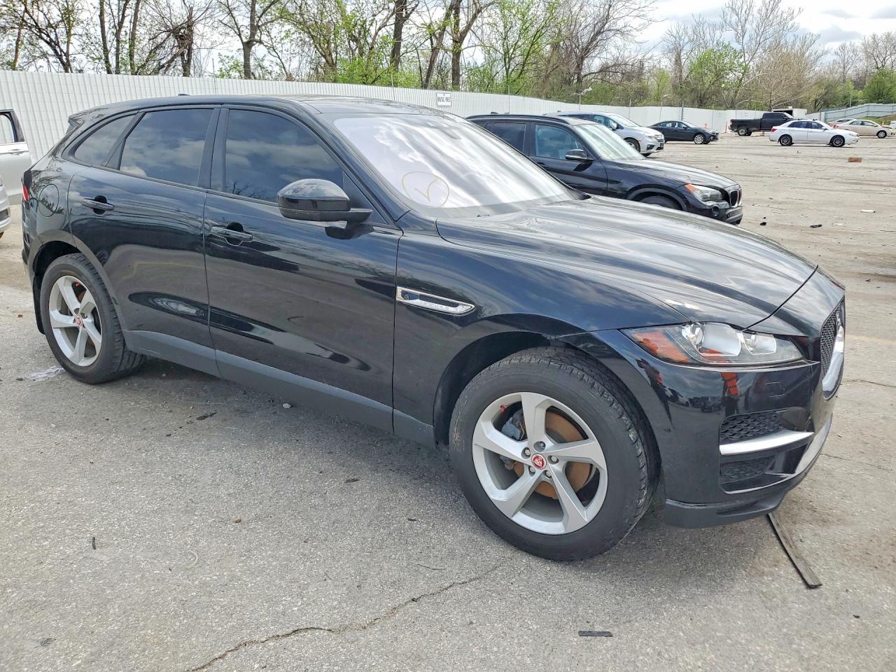 2017 JAGUAR F-Pace