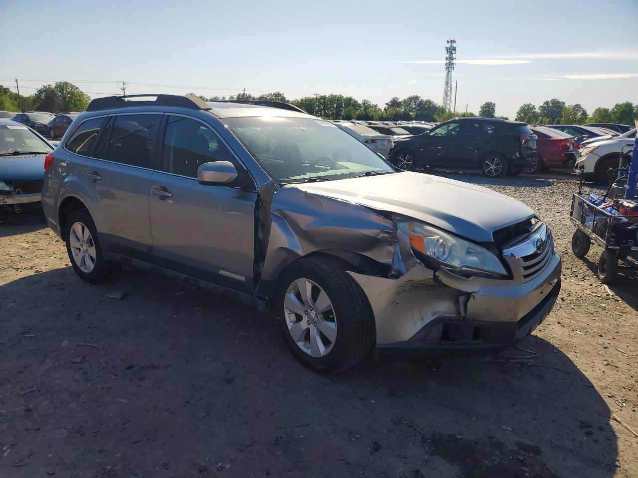 2010 SUBARU Outback
