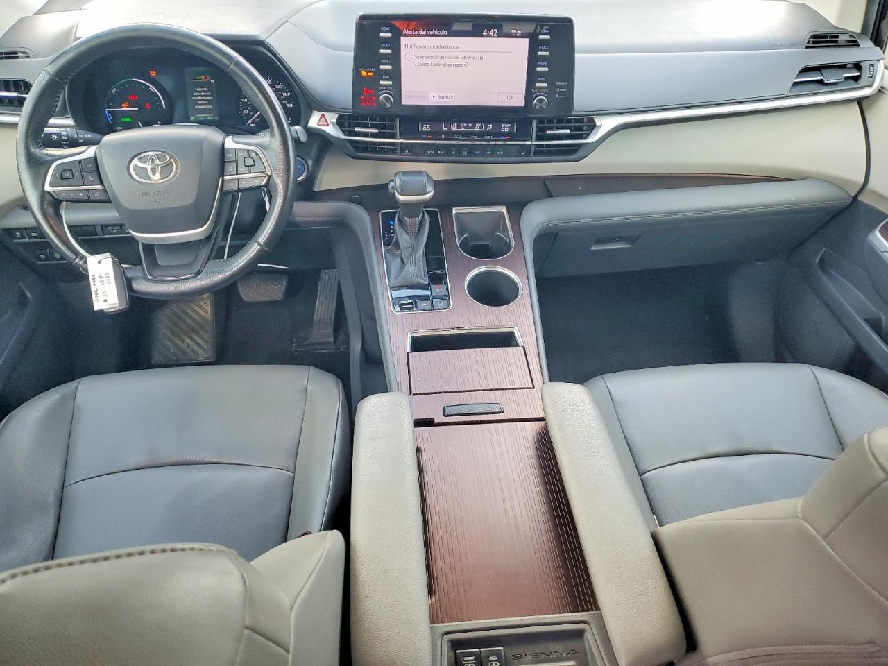 2021 TOYOTA SIENNA