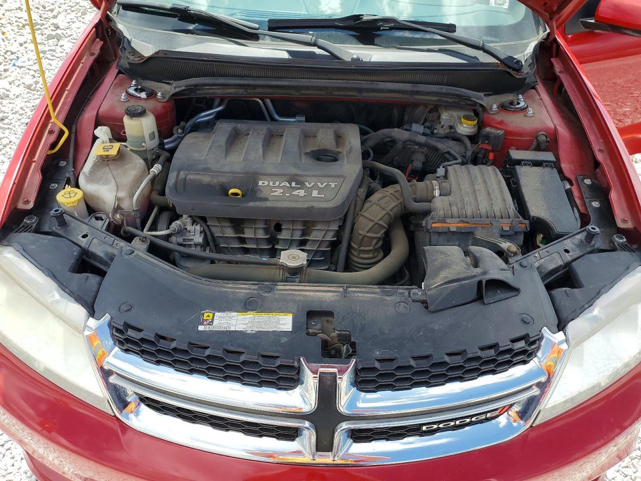 2013 DODGE Avenger