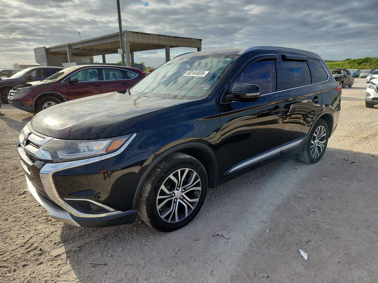 2018 MITSUBISHI outlander