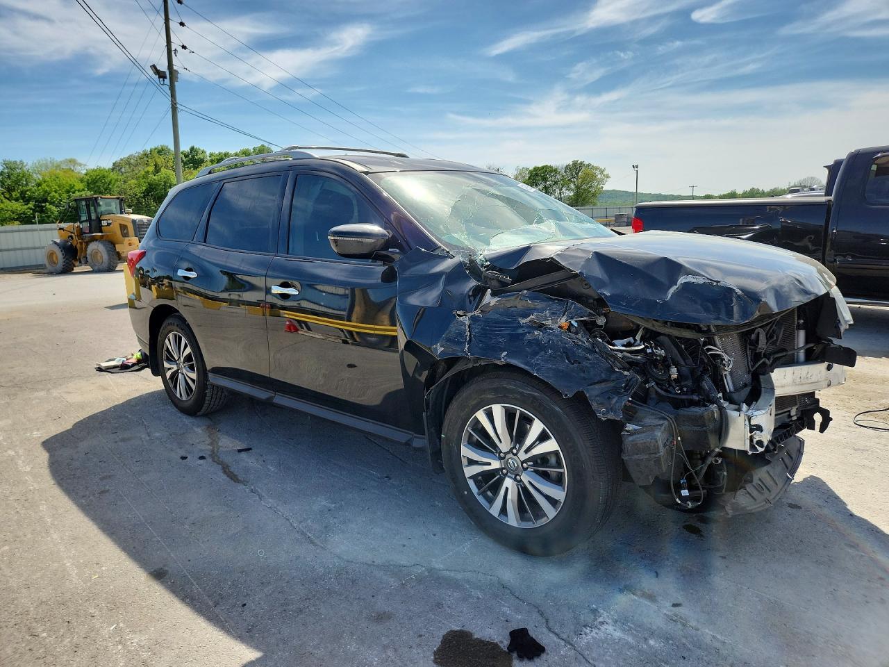 2017 NISSAN PATHFINDER