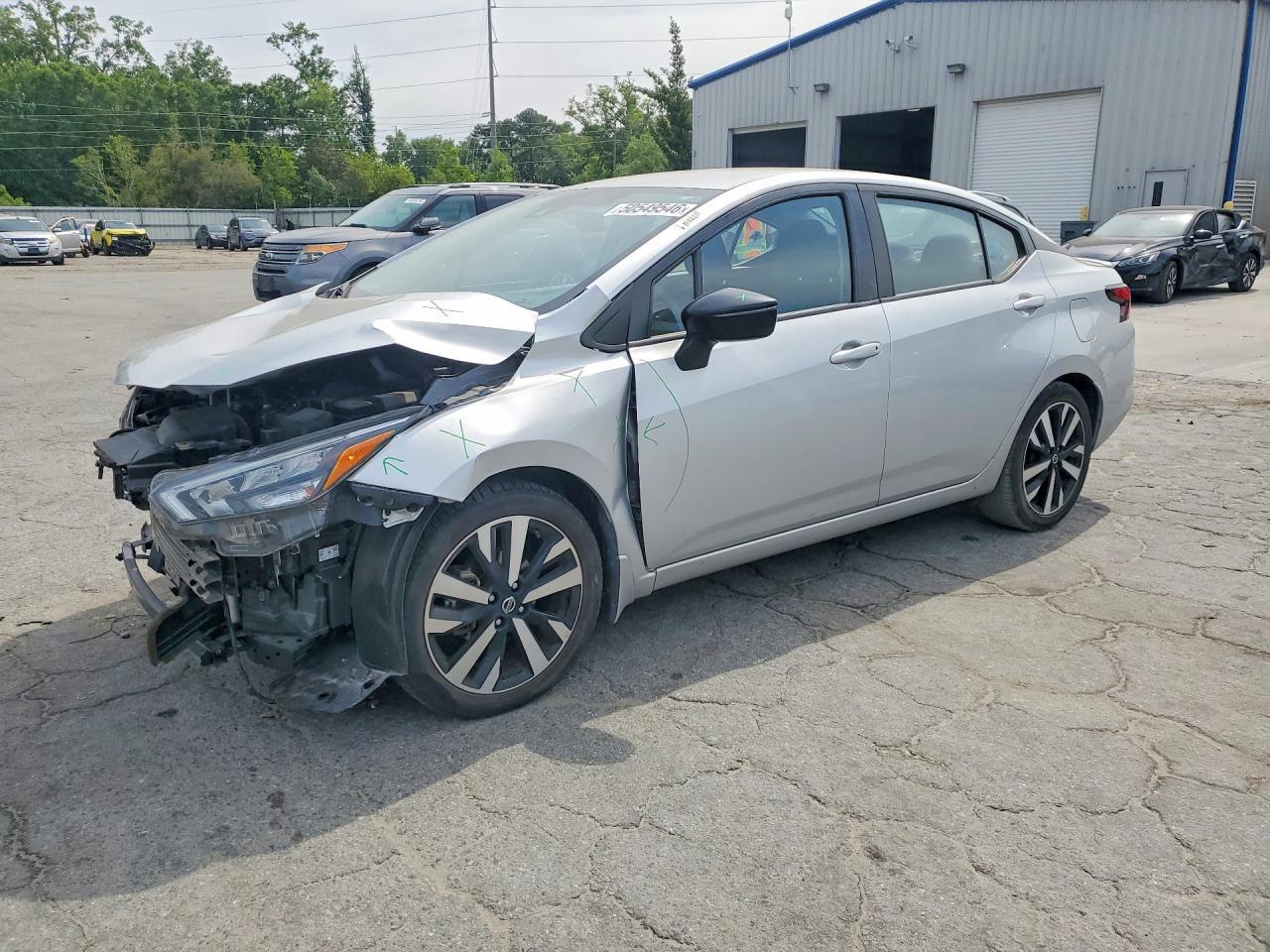 2021 NISSAN VERSA