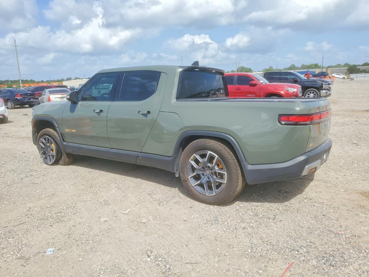2022 RIVIAN R1t