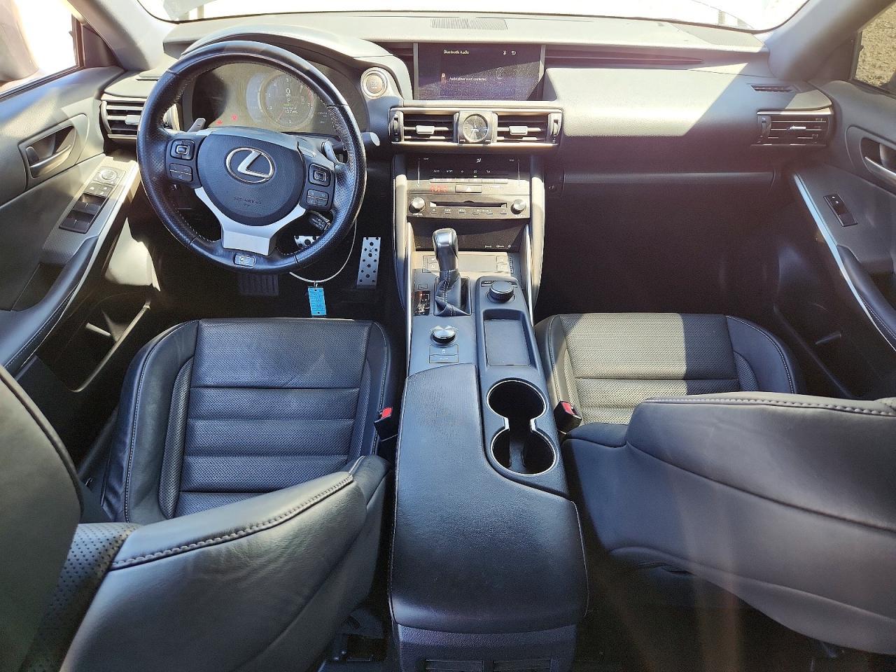 2017 LEXUS IS 200t