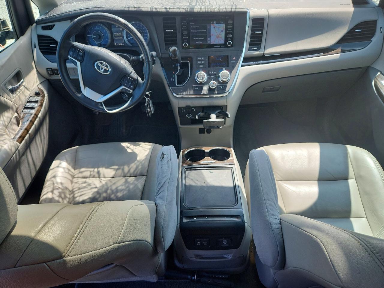 2018 TOYOTA SIENNA