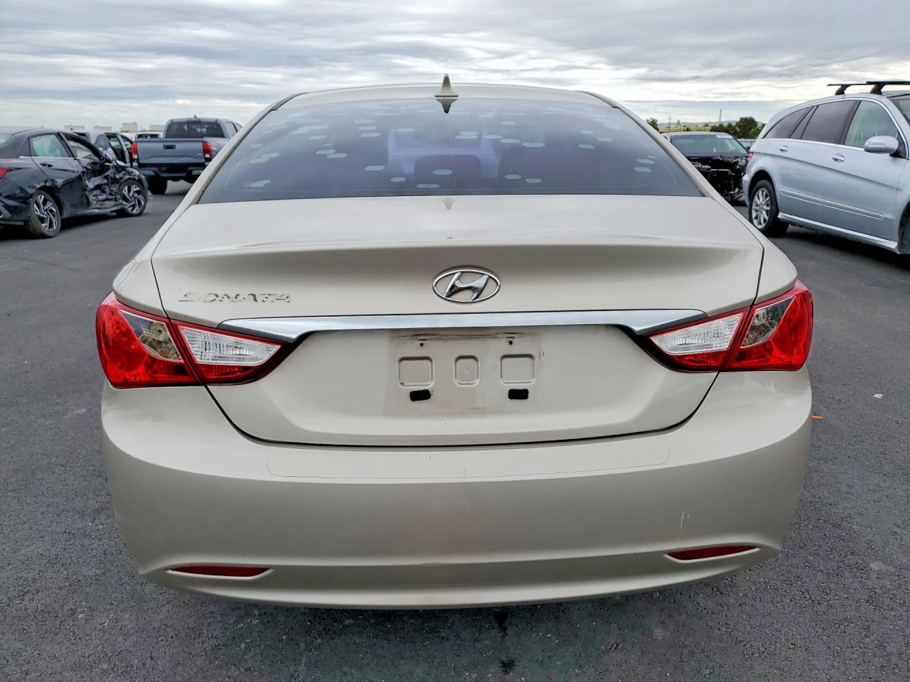 2011 HYUNDAI SONATA