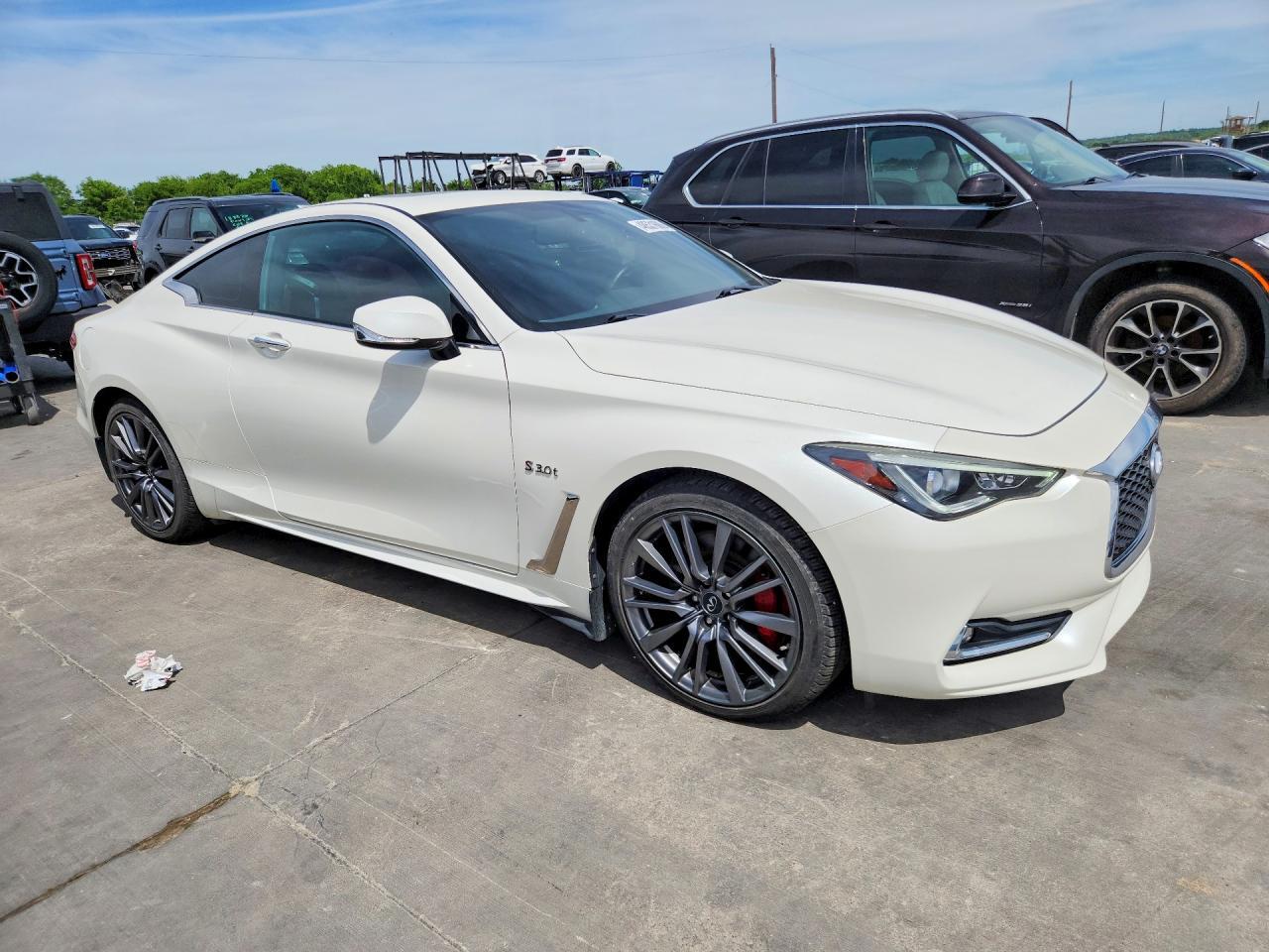 2017 INFINITI Q60
