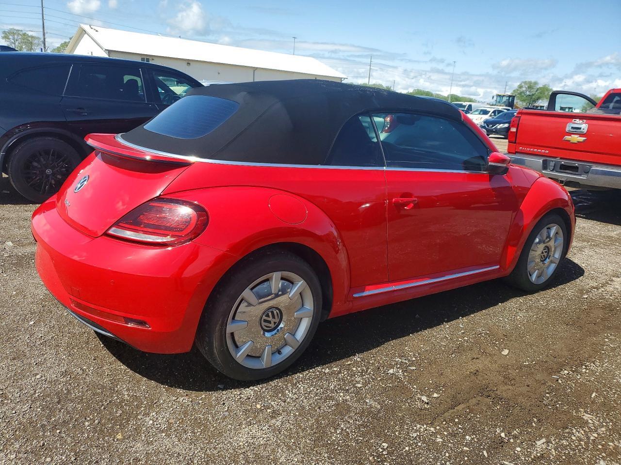 2018 VOLKSWAGEN Beetle